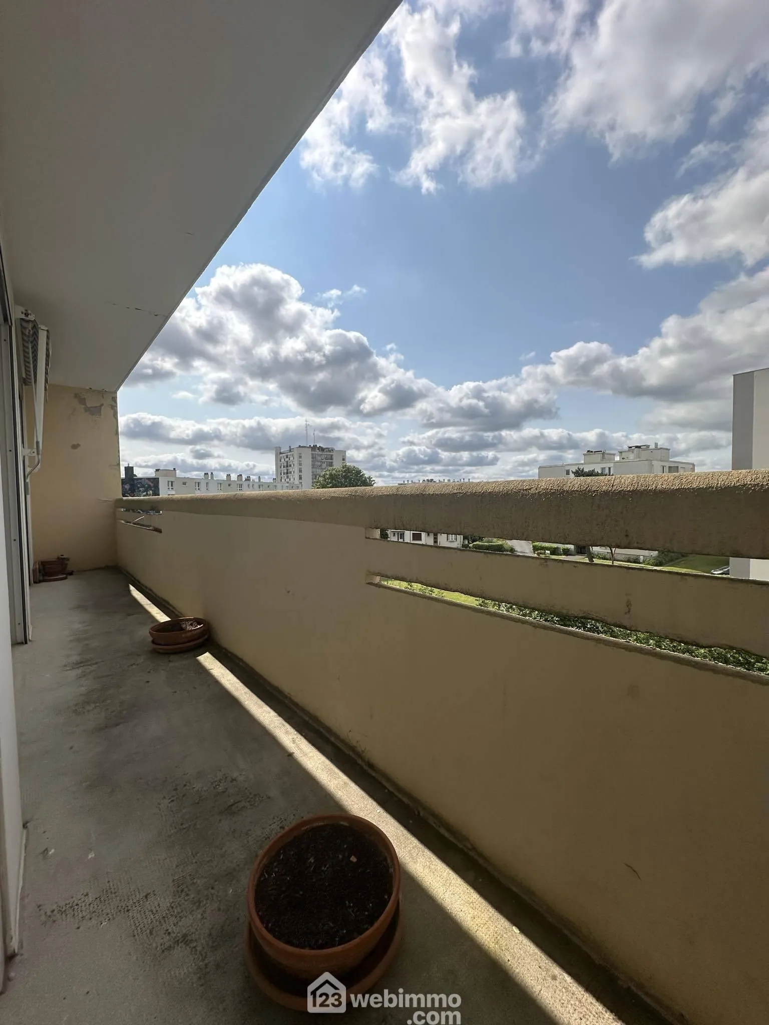 Appartement de 65 m² à Laon avec 3 chambres et cave 