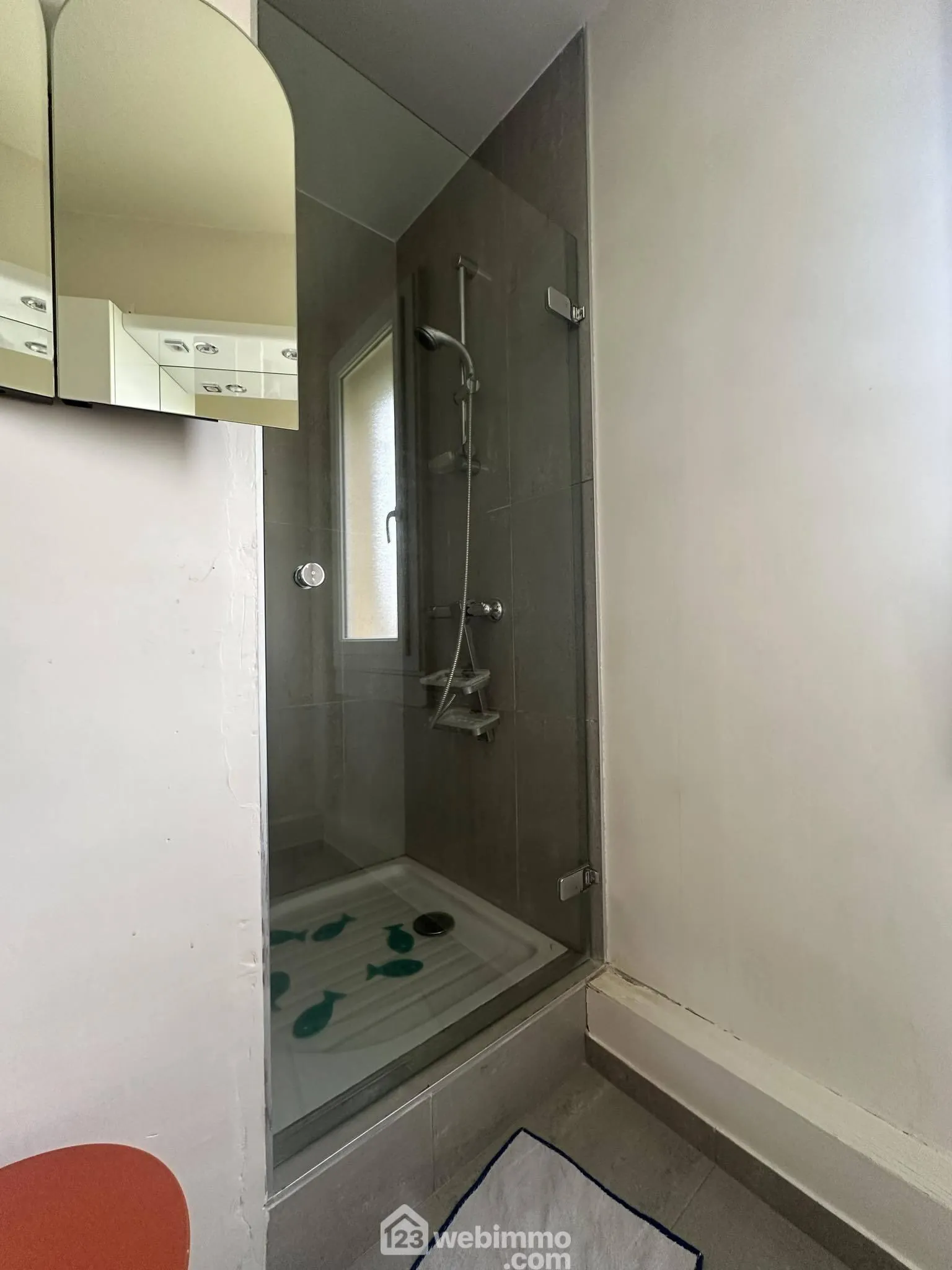 Appartement de 65 m² à Laon avec 3 chambres et cave 