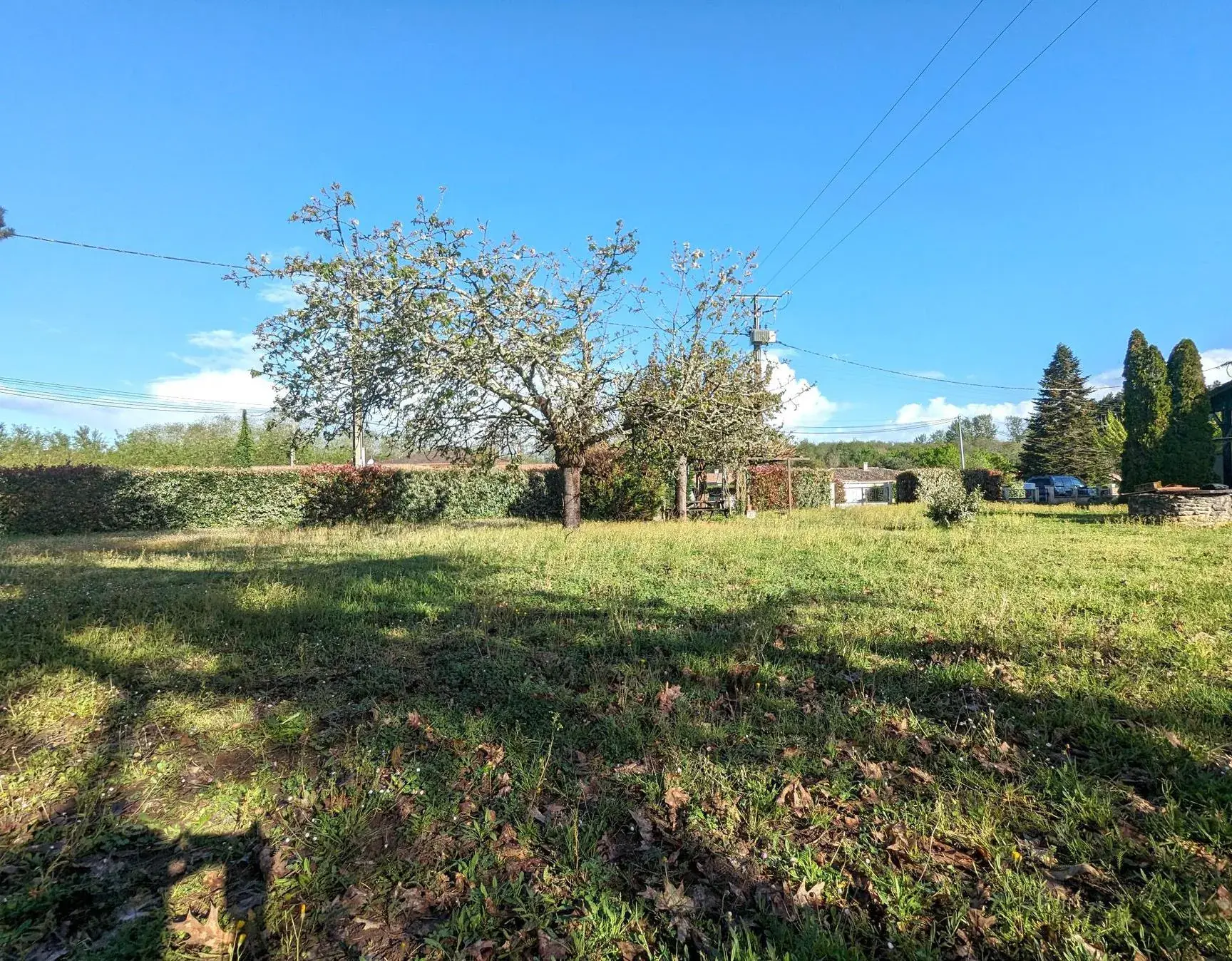Terrain constructible de 650 m² à Barsac - Environnement calme et possibilité de projets divers 