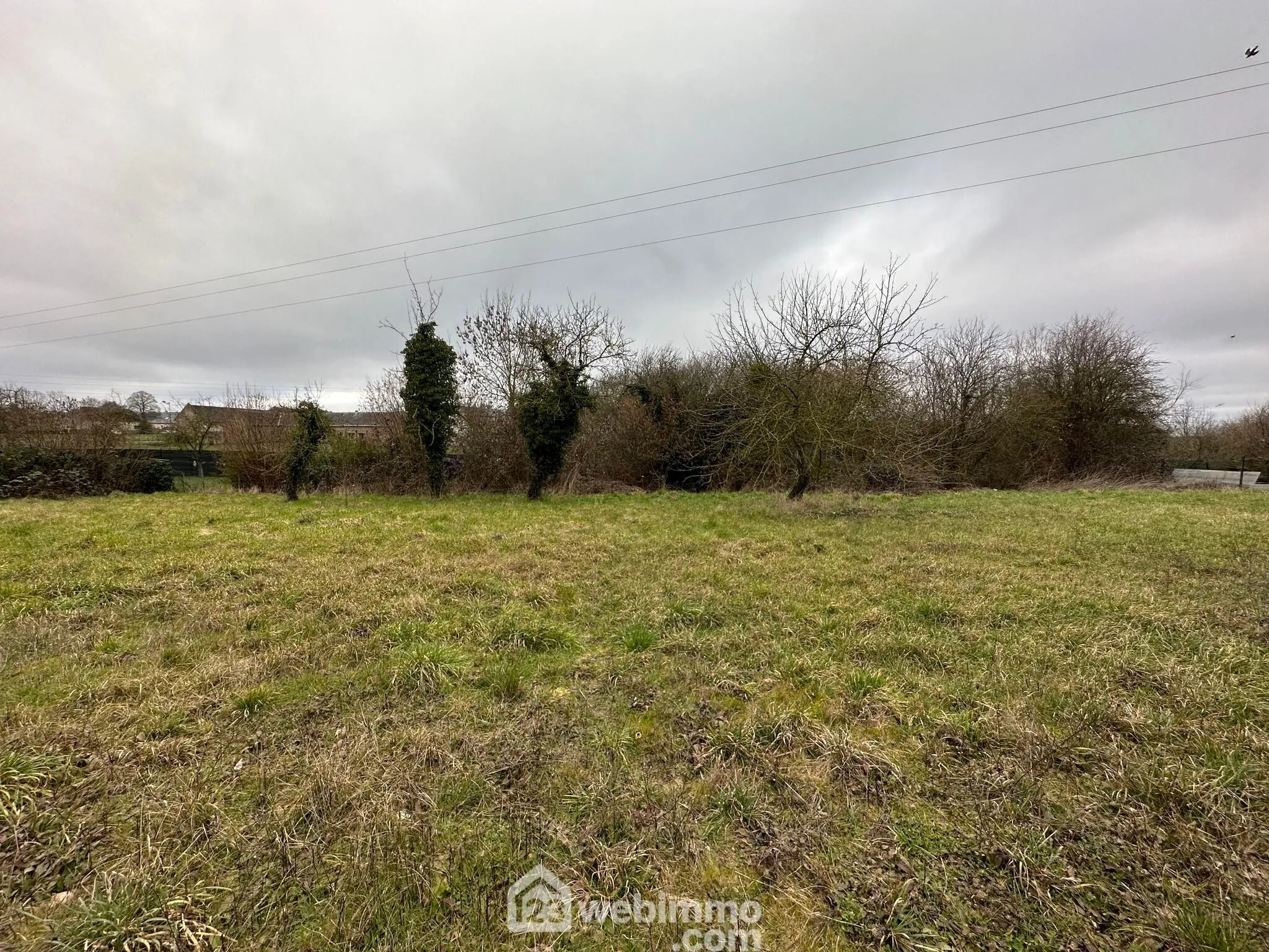 Terrain à bâtir de 1240 m² à Aulnois S/ Laon – Façade 46 m 