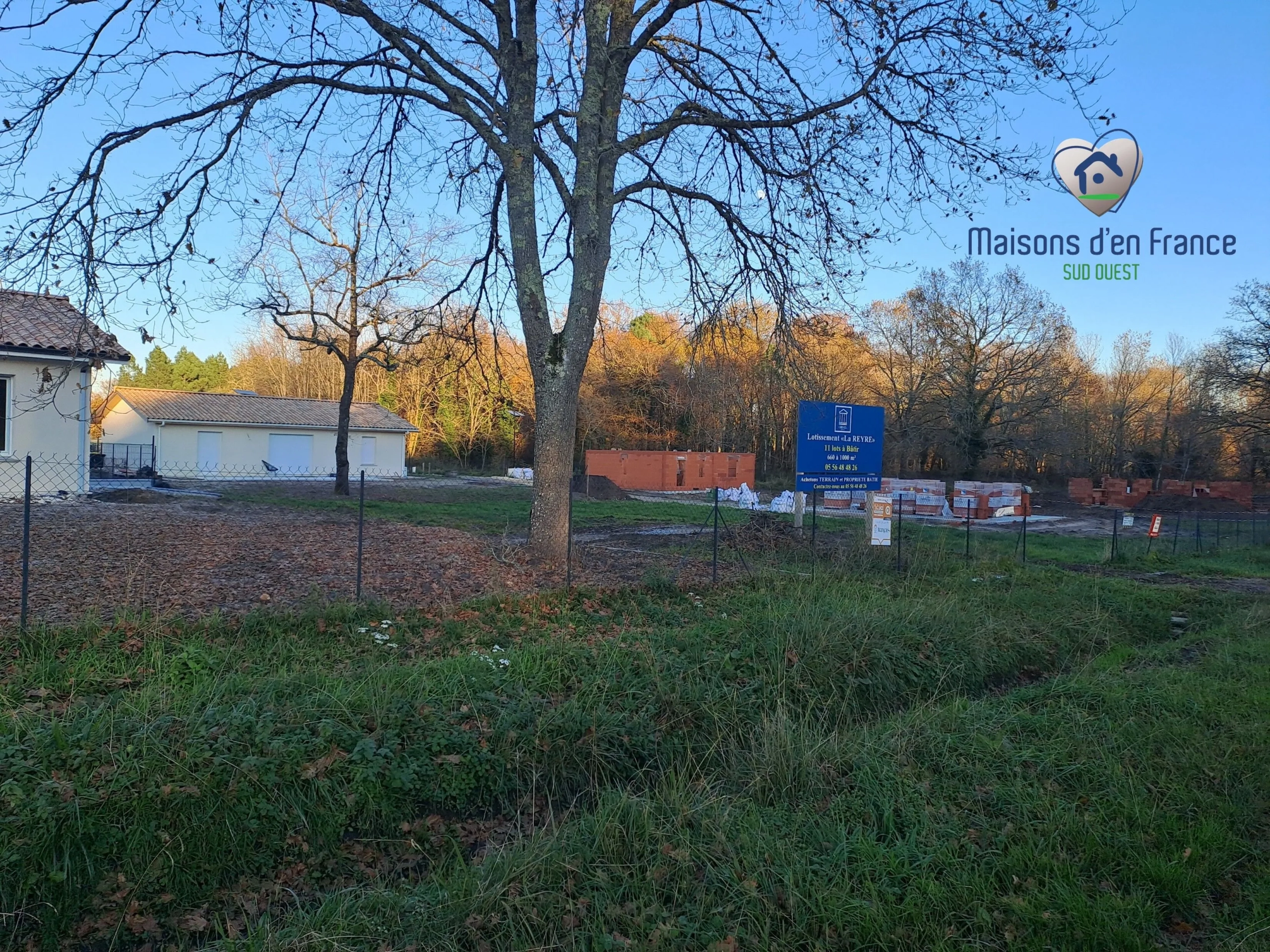 Terrain constructible de 925 m² au Tuzan, proche Bordeaux 