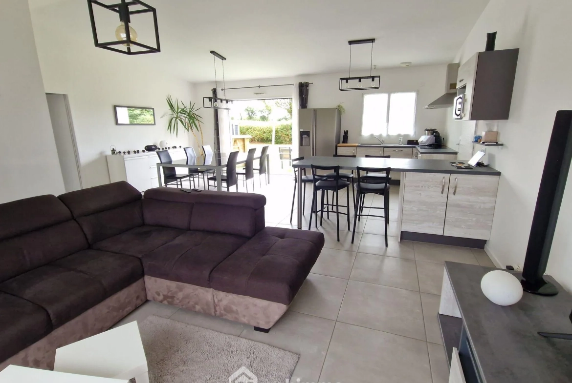 Maison récente de 115 m² avec 3 chambres à La Roche-sur-Yon 