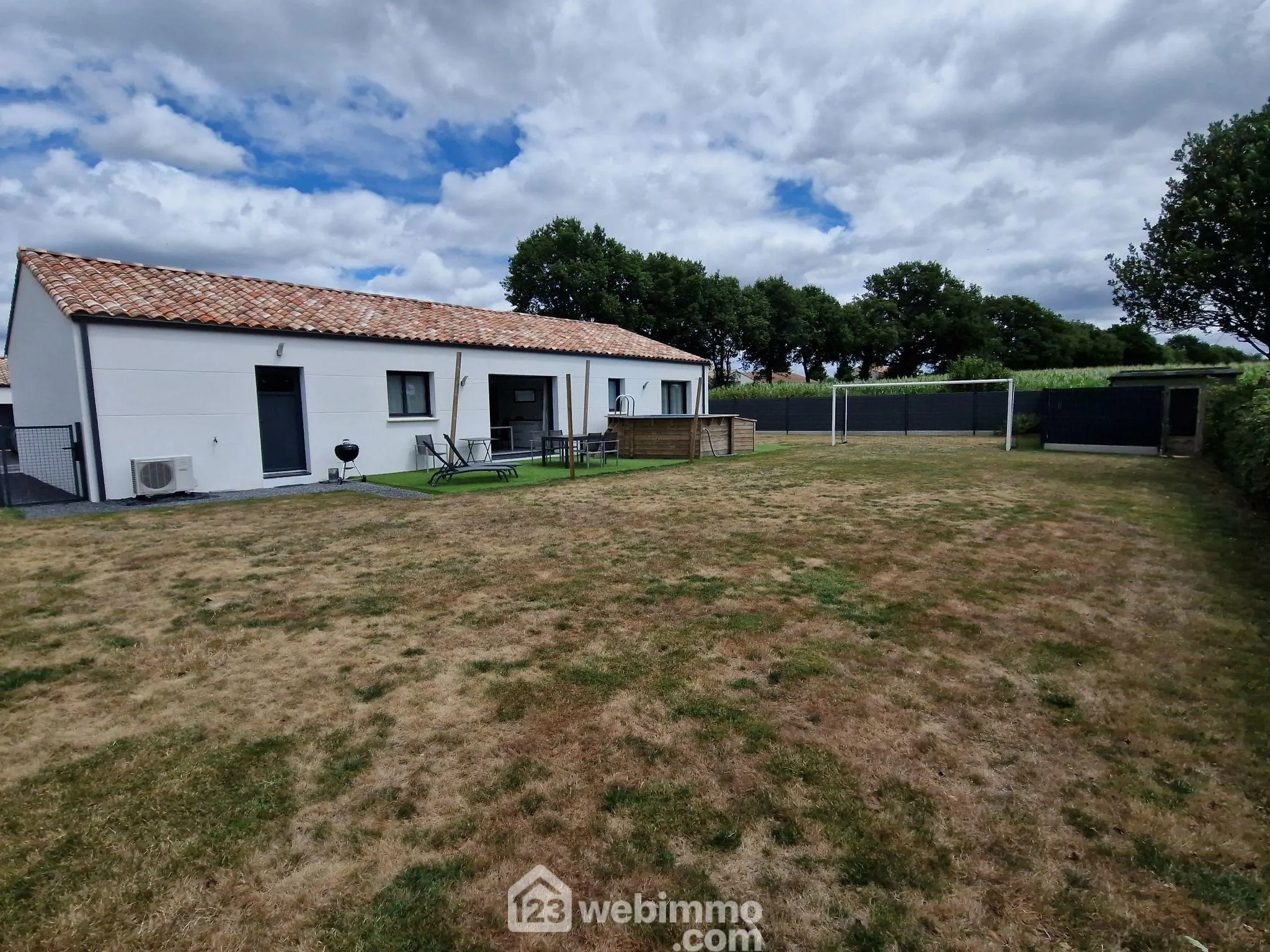Maison récente de 115 m² avec 3 chambres à La Roche-sur-Yon 