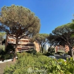 Appartement à vendre de 27 m² à Sainte-Maxime avec vue et parking privé