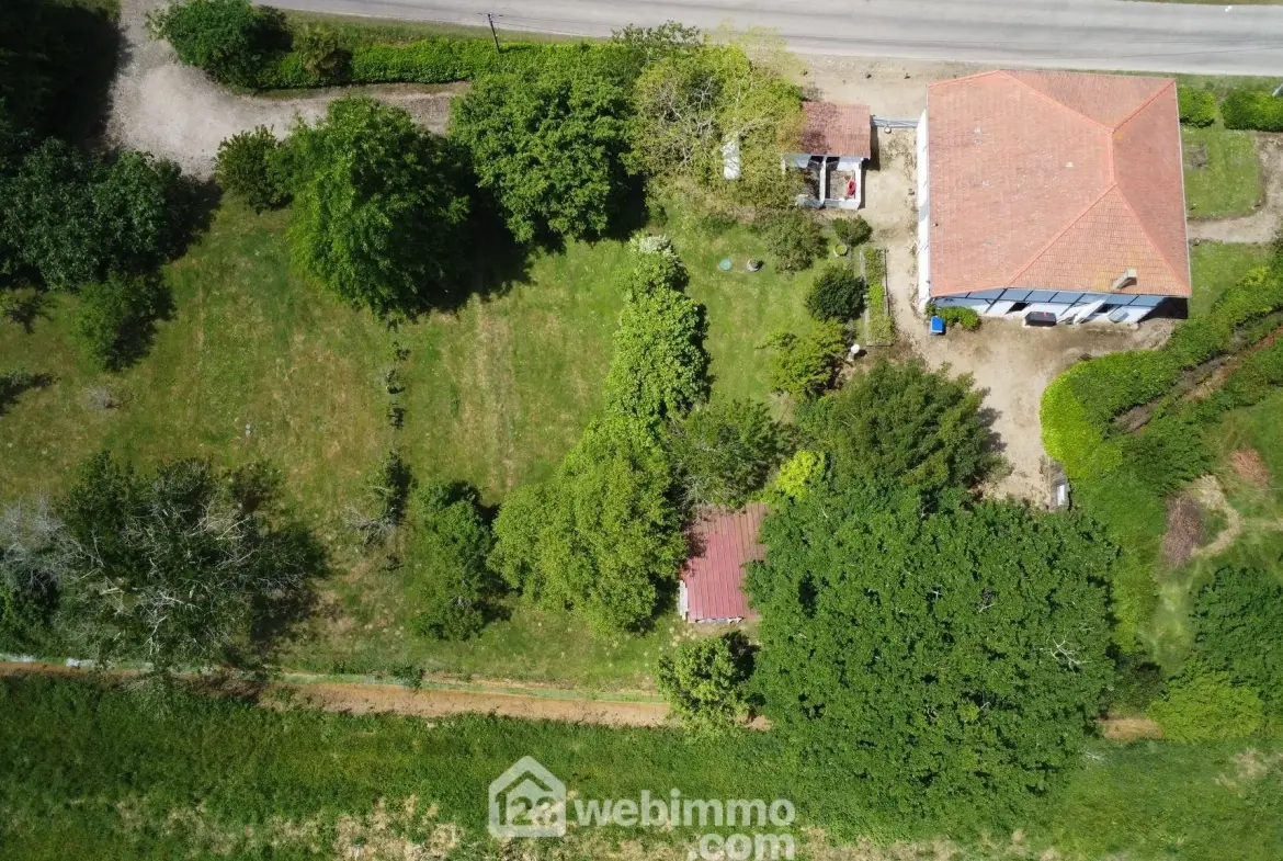 Belle maison renovée de 167 m² avec grand terrain à Brassempouy 