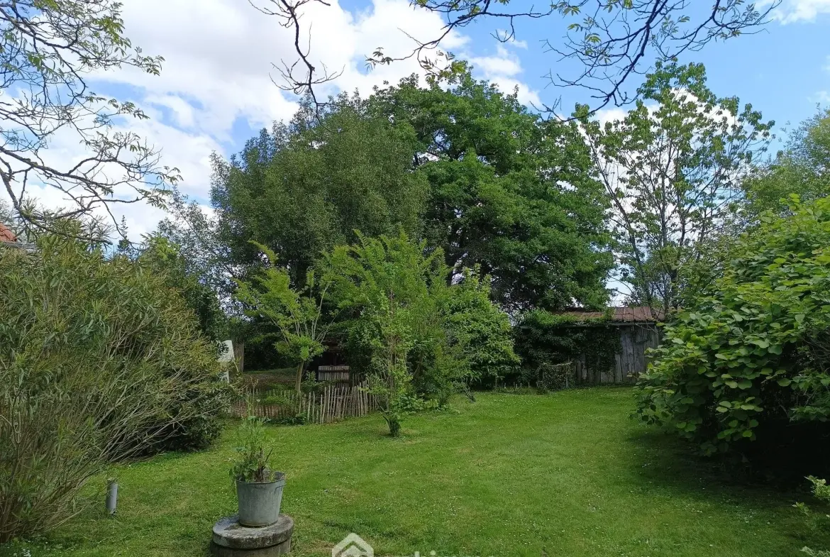 Belle maison renovée de 167 m² avec grand terrain à Brassempouy 