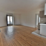 Appartement T3 rénové avec terrasse rooftop à Pau - Centre-ville