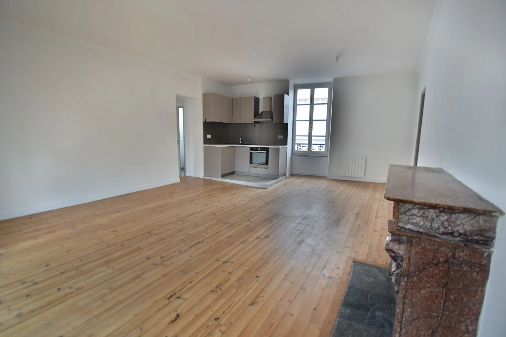 Appartement T3 rénové avec terrasse rooftop à Pau - Centre-ville 