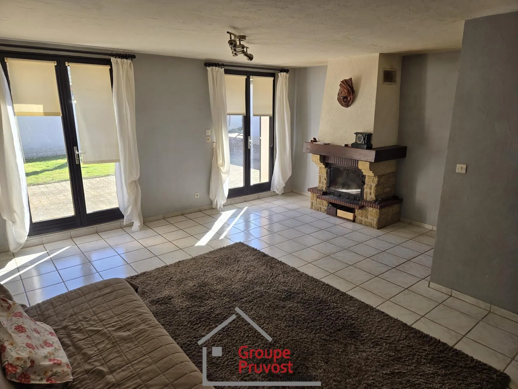 Maison de 99 m² avec piscine et potentiel d'extension à Melay 