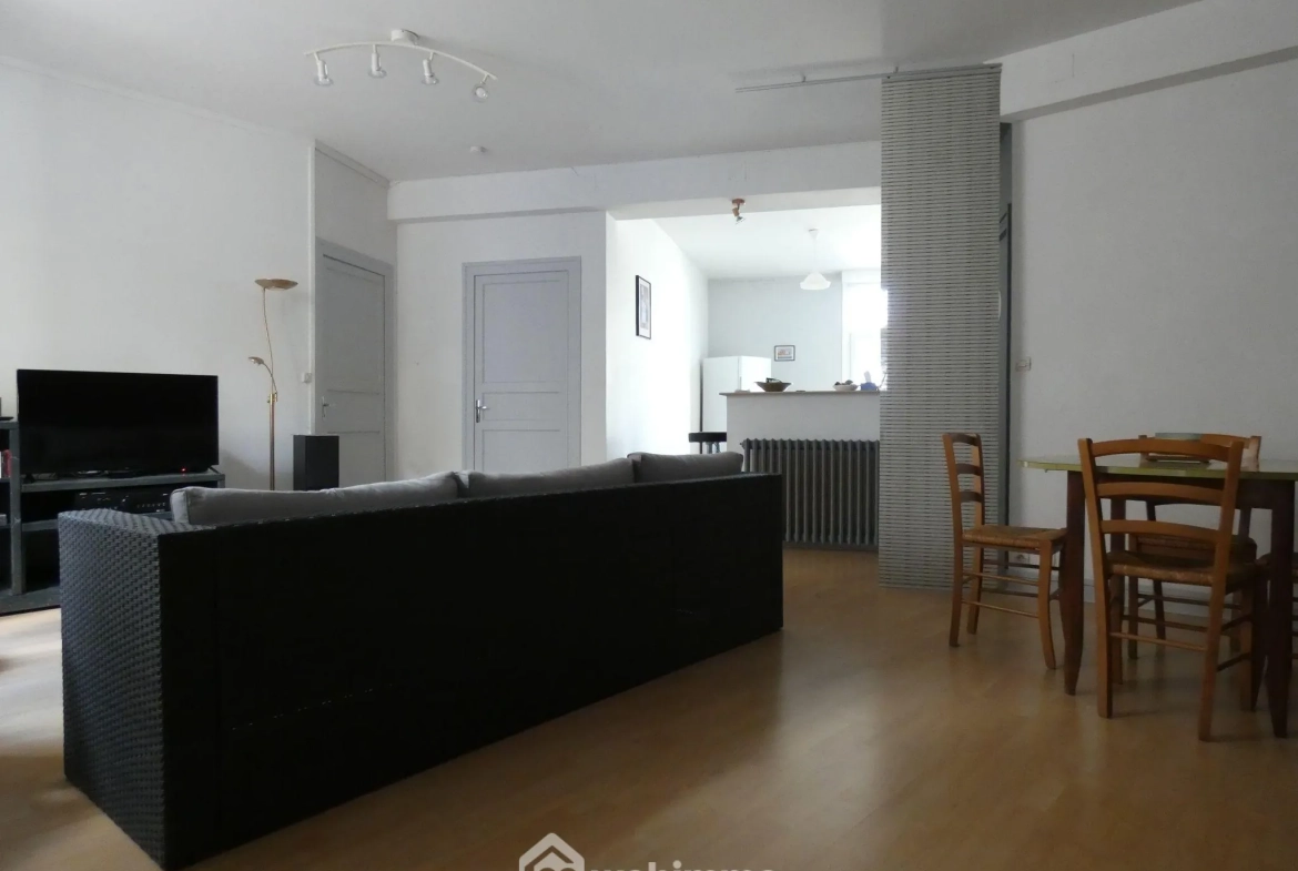 Appartement de 102 m² avec terrasse au centre de Châtellerault 