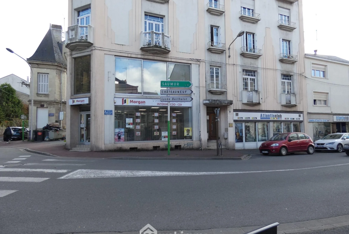 Appartement de 102 m² avec terrasse au centre de Châtellerault 
