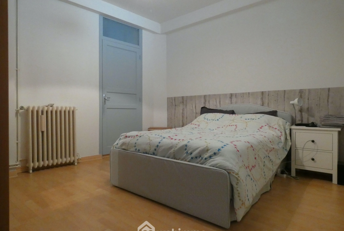 Appartement de 102 m² avec terrasse au centre de Châtellerault 