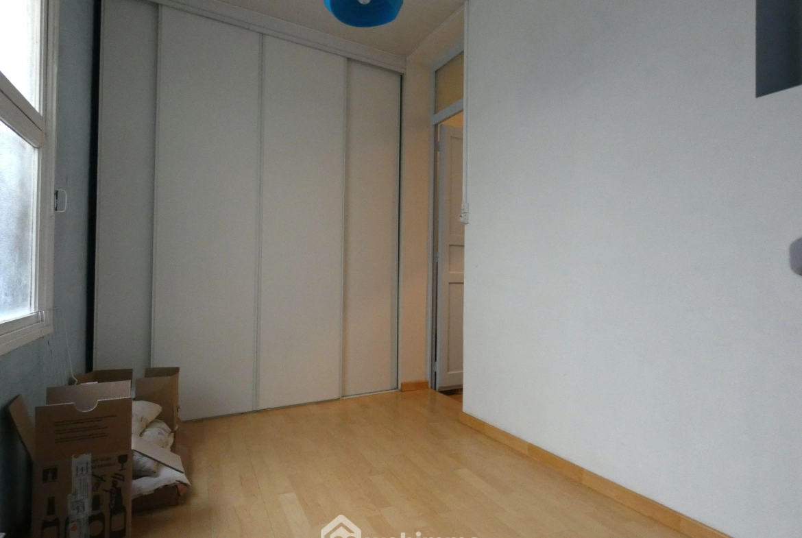 Appartement de 102 m² avec terrasse au centre de Châtellerault 
