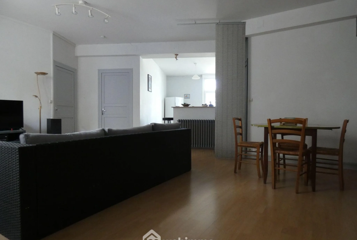 Appartement de 102 m² avec terrasse au centre de Châtellerault 