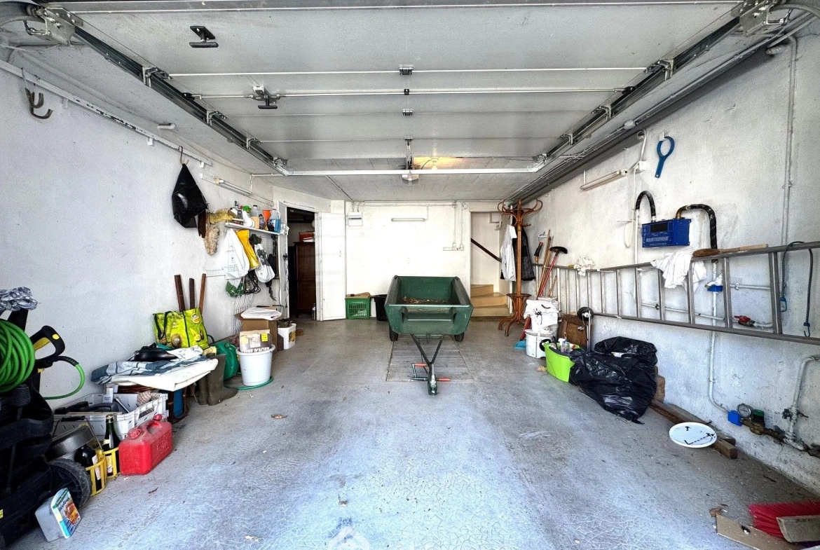 Maison de 81 m² à vendre à Leuville-sur-Orge en centre-ville, avec jardin et garage 