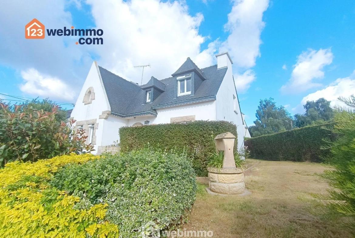 Belle maison néo-bretonne de 113 m² à Chatelaudren-Plouagat, 4 chambres, jardin clos, proche commodités 