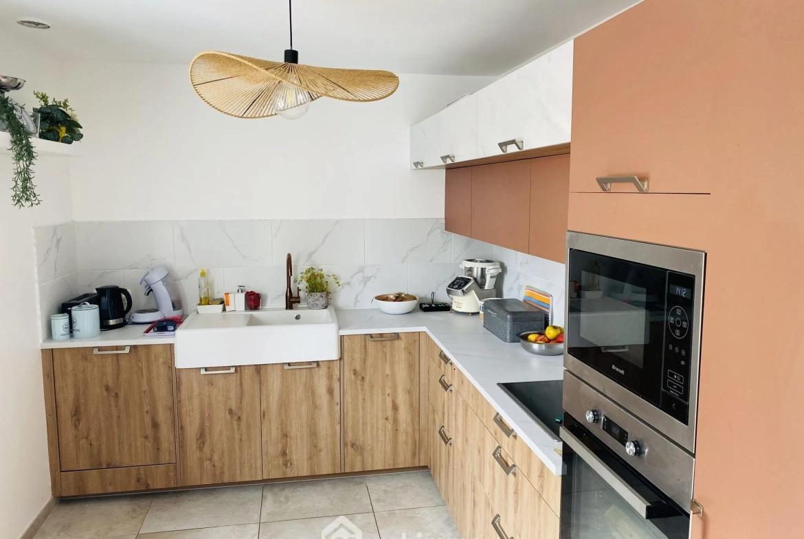 Belle maison néo-bretonne de 113 m² à Chatelaudren-Plouagat, 4 chambres, jardin clos, proche commodités 