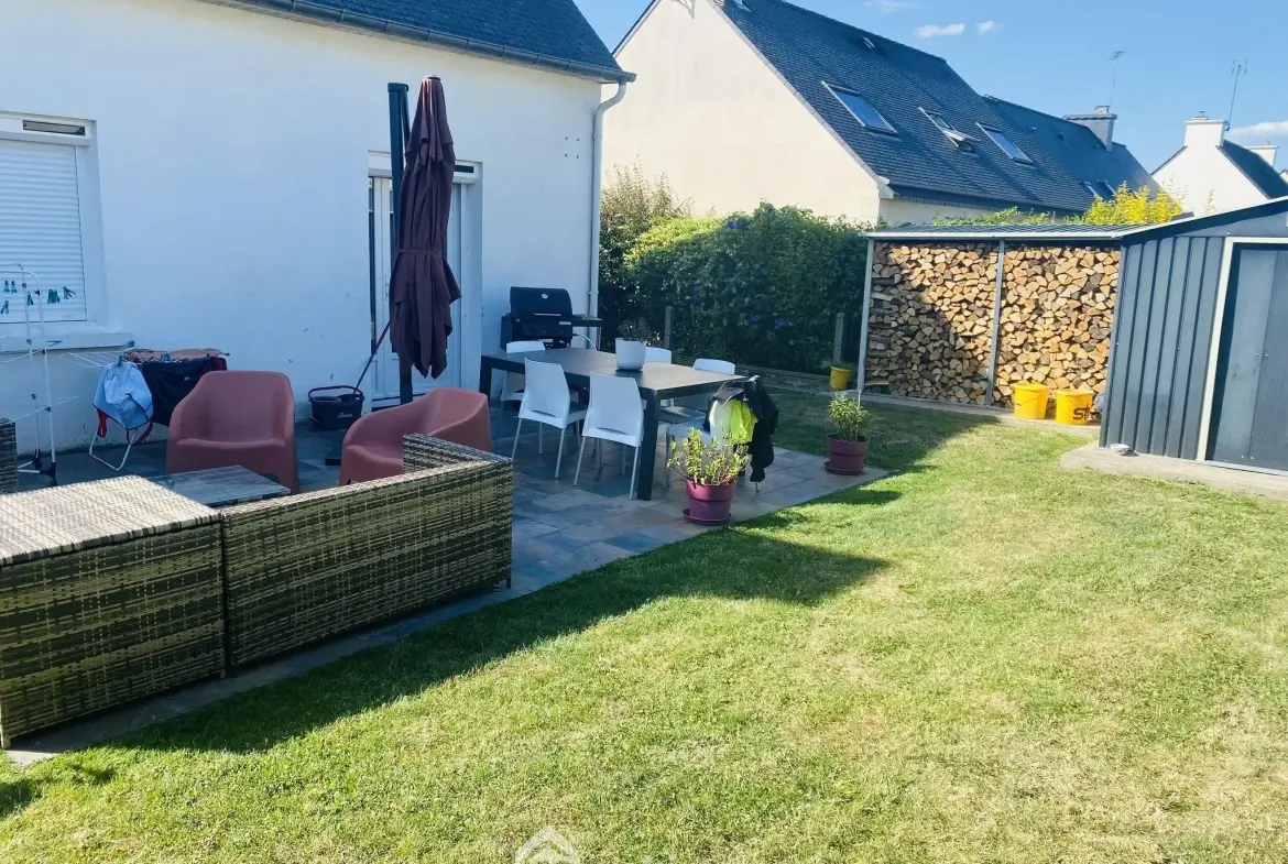Belle maison néo-bretonne de 113 m² à Chatelaudren-Plouagat, 4 chambres, jardin clos, proche commodités 