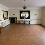 Ancienne salle de restaurant à rénover à Lestelle Betharram avec cour et grange de 90 m²