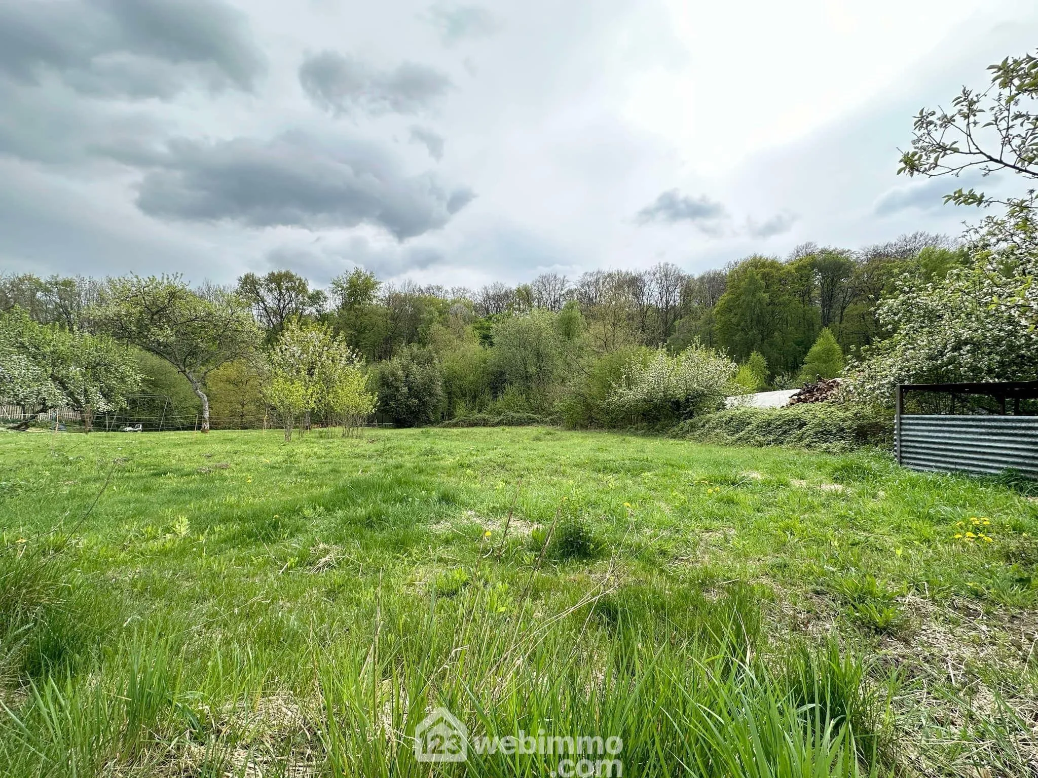 Terrain constructible de 1021 m² à Mauregny-en-Haye - Opportunité rare 