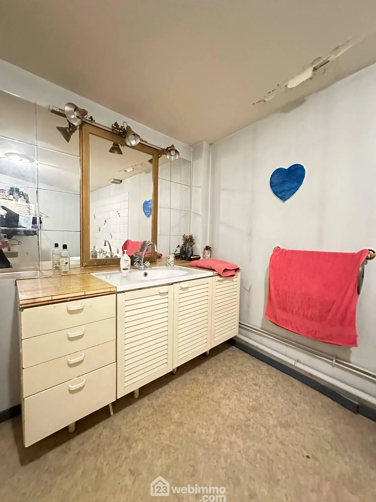 Appartement de 55 m² à Laon, parfait pour investissement locatif sécurisé 
