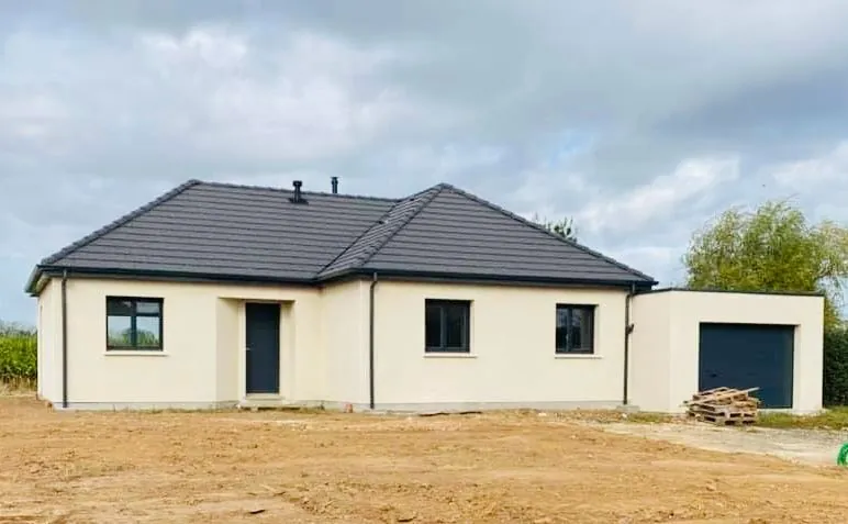 Maison neuve sur mesure avec 3 chambres et bureau à Saint-Paer 