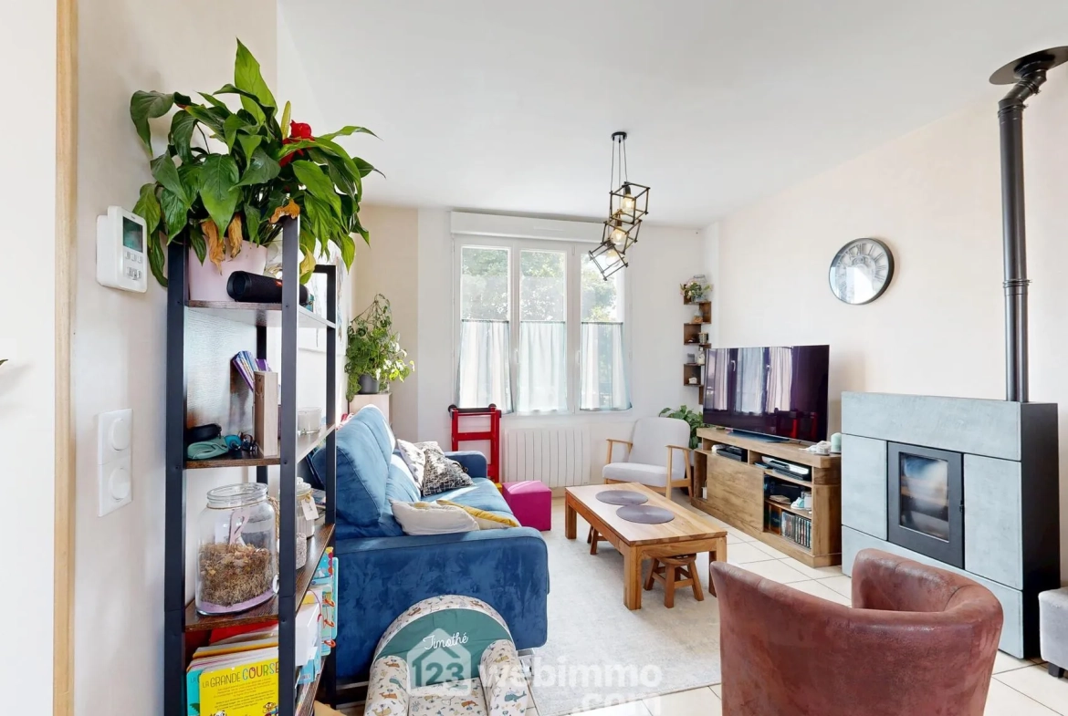 Maison indépendante de 78m² à Compiègne avec garage et jardin plein sud 