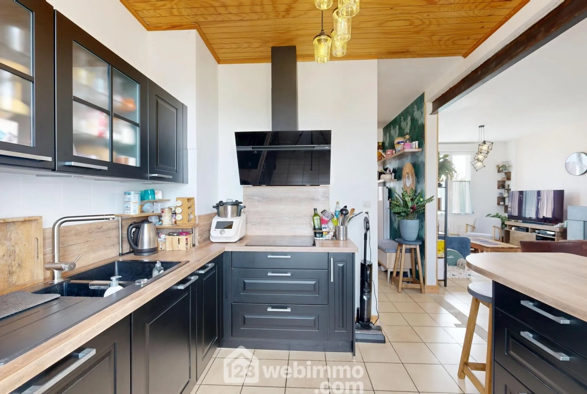 Maison indépendante de 78m² à Compiègne avec garage et jardin plein sud 