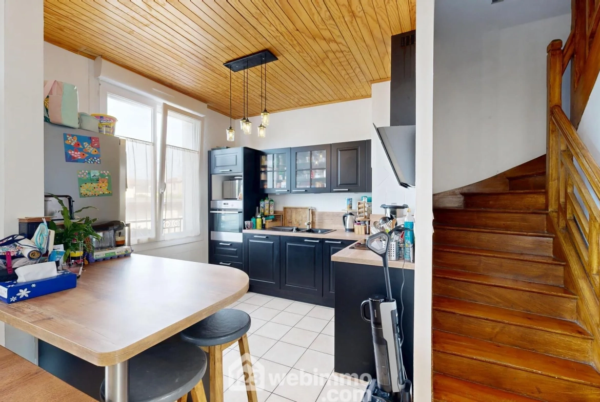 Maison indépendante de 78m² à Compiègne avec garage et jardin plein sud 