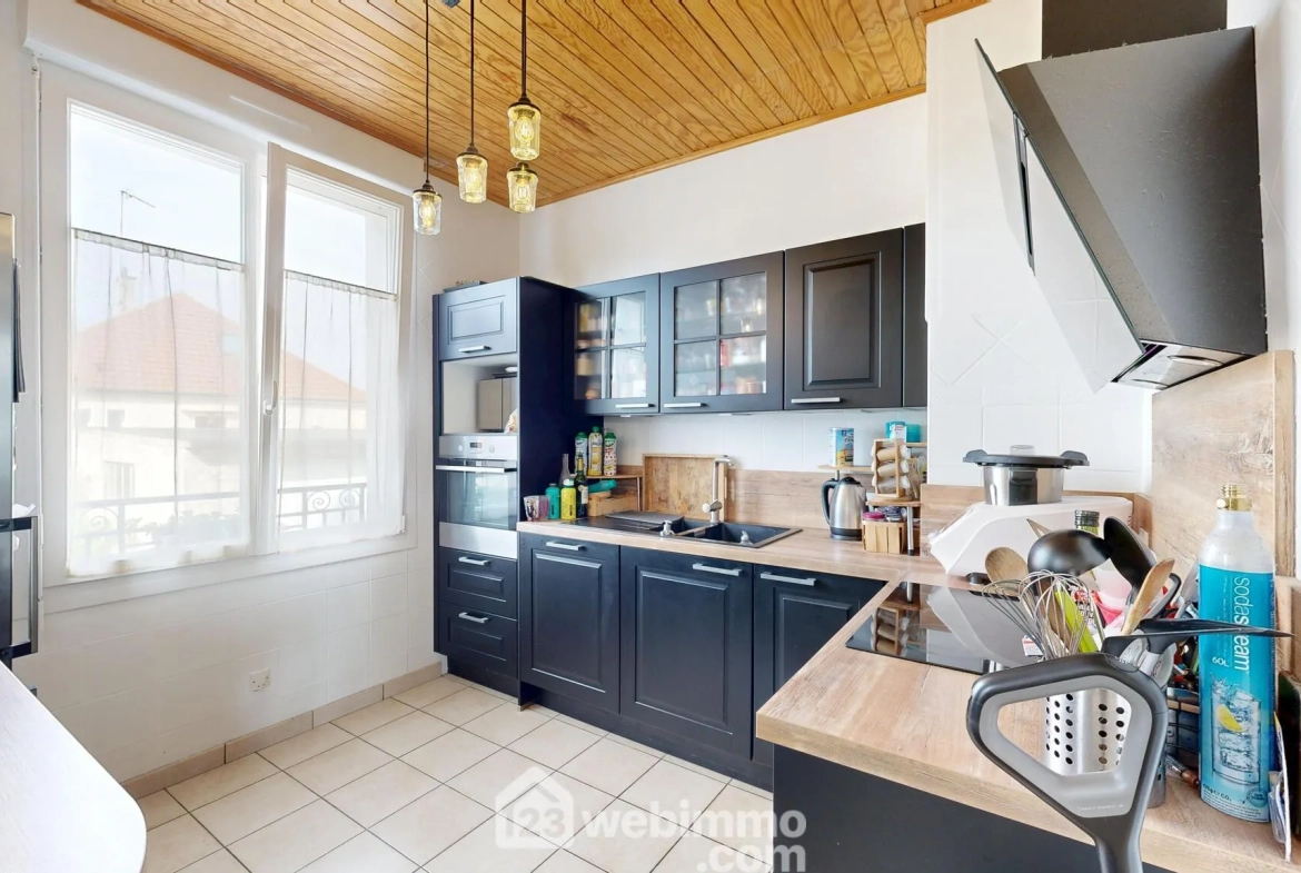 Maison indépendante de 78m² à Compiègne avec garage et jardin plein sud 