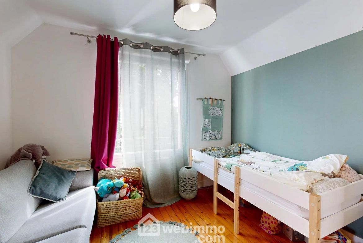 Maison indépendante de 78m² à Compiègne avec garage et jardin plein sud 
