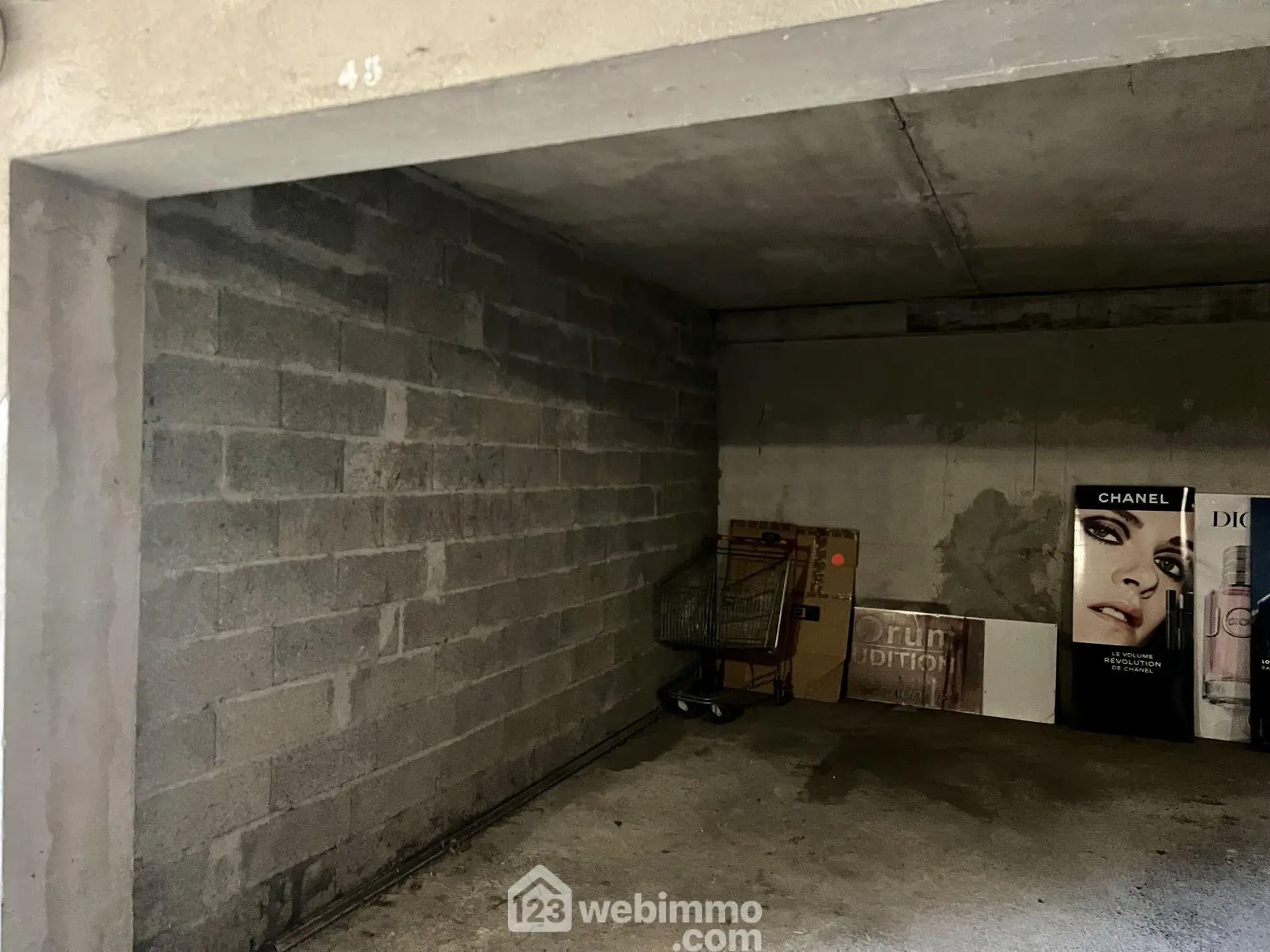 Local commercial de 41 m² à vendre à Bastia, Résidence du Forum du Fango 