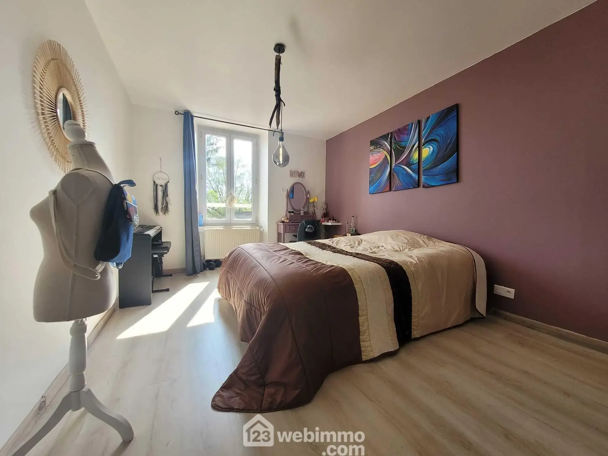 Belleville-sur-Meuse maison de 132 m² avec terrasse et 3 chambres 