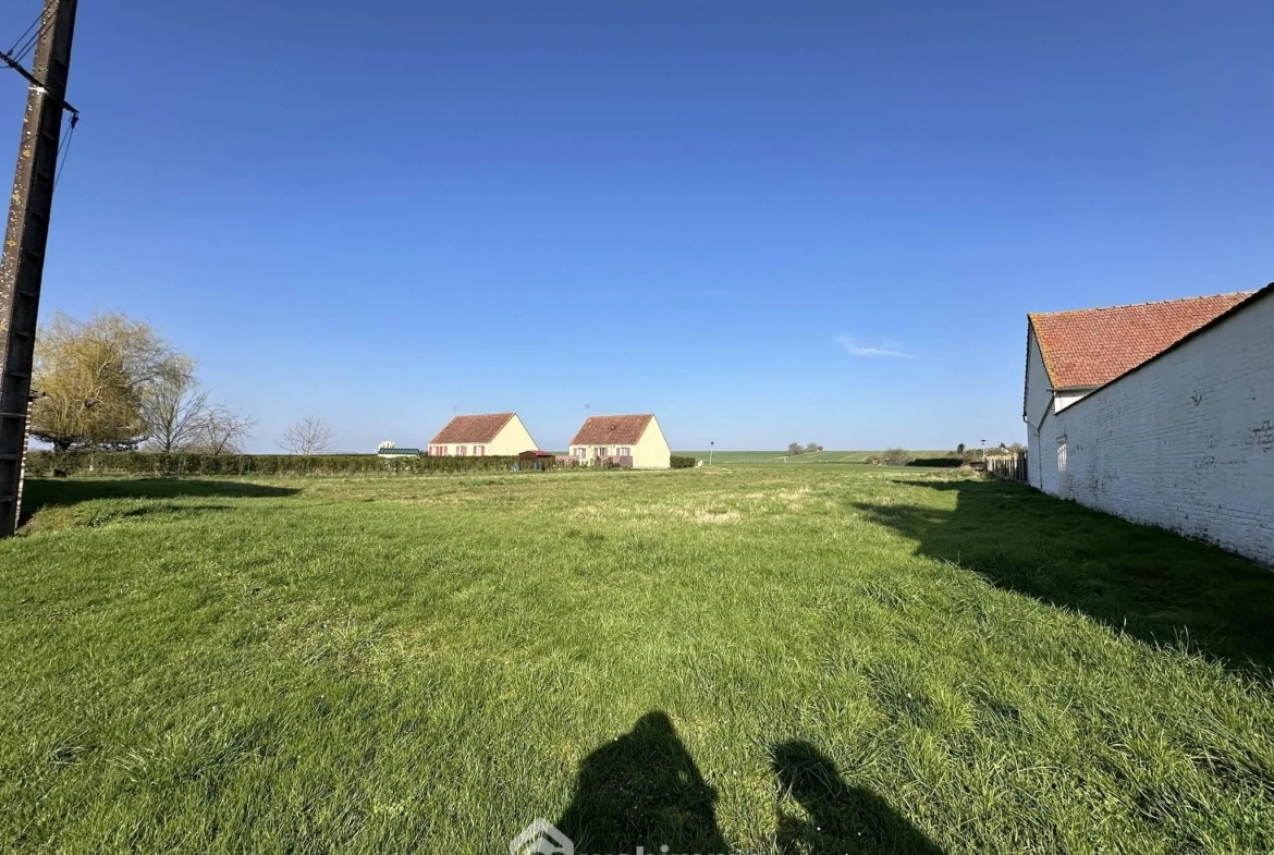 Terrain constructible de 1300 m² à Mortiers hors lotissement 