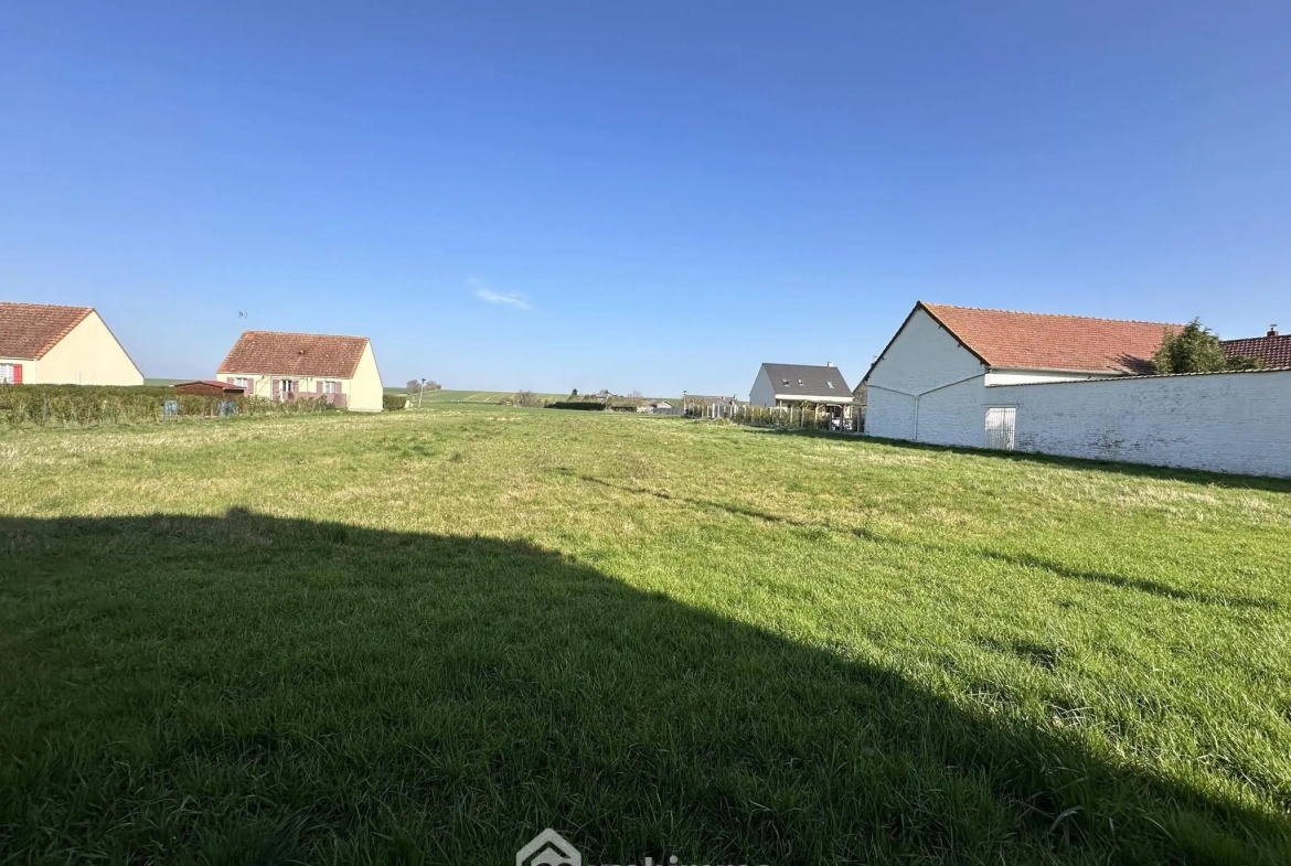 Terrain constructible de 1300 m² à Mortiers hors lotissement 
