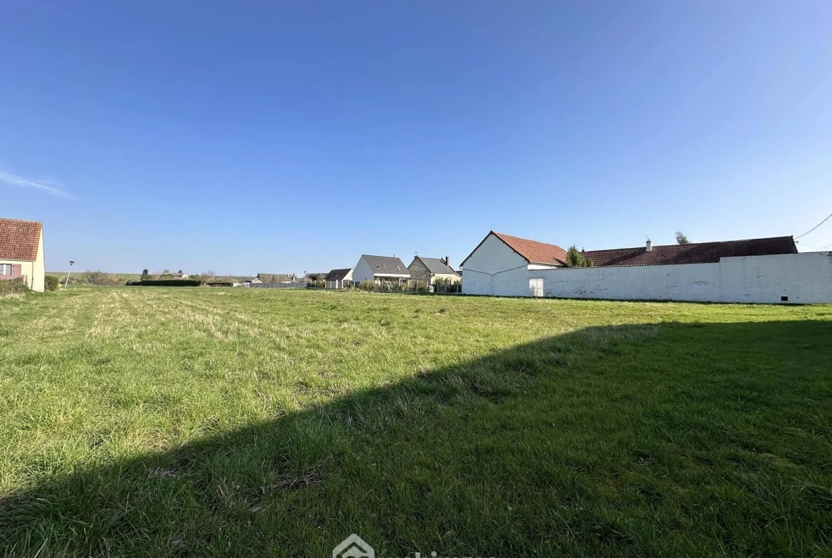 Terrain constructible de 1300 m² à Mortiers hors lotissement 