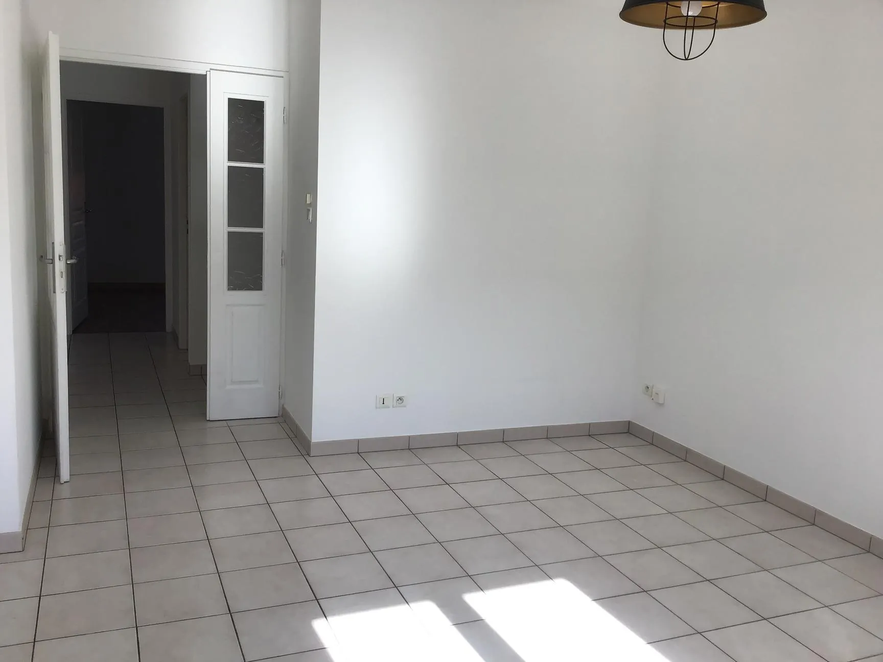 Appartement en rez-de-chaussée à Remiremont près du centre avec garage et terrasse 