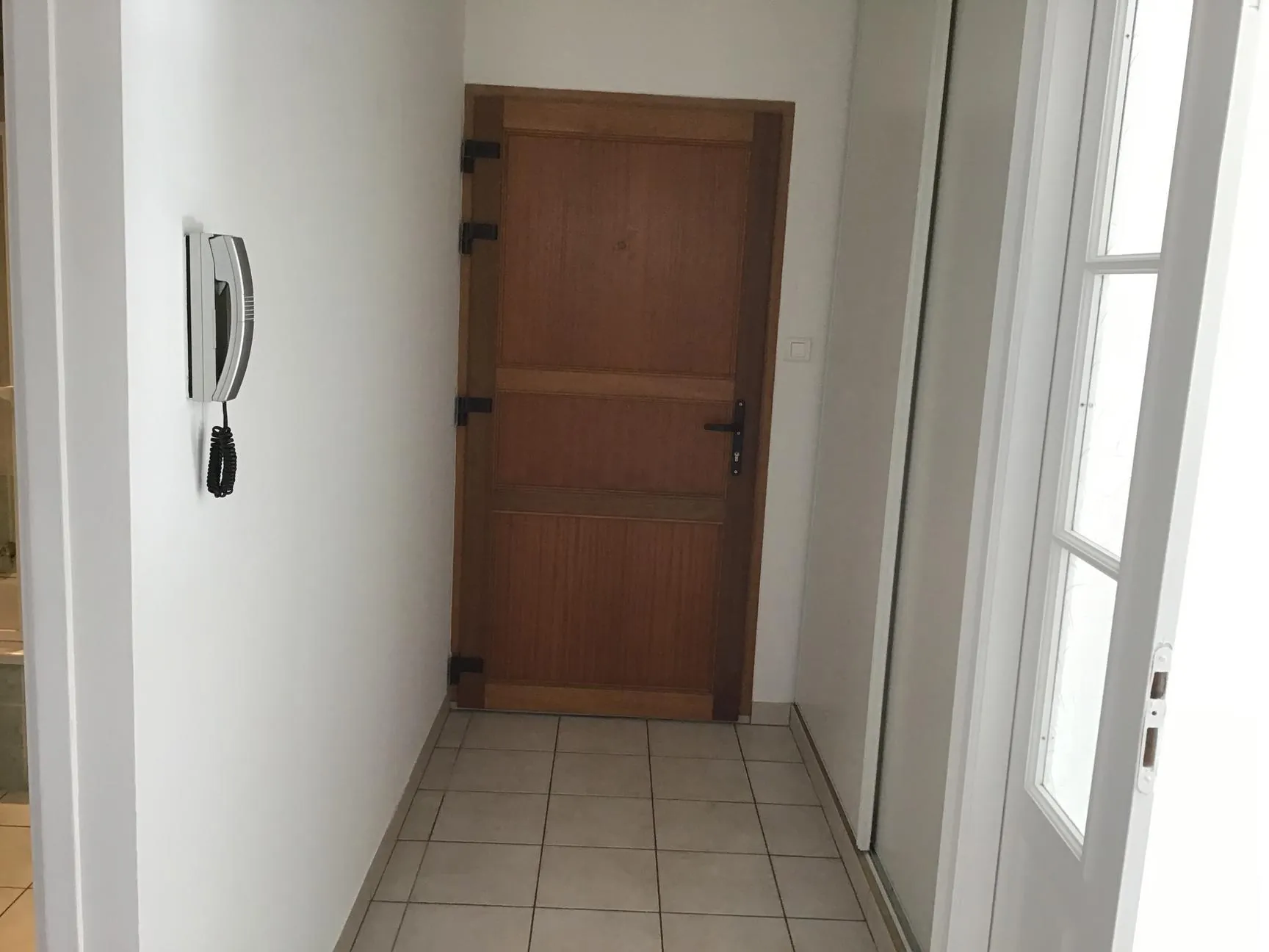 Appartement en rez-de-chaussée à Remiremont près du centre avec garage et terrasse 