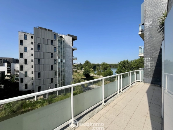 Bel appartement de 85 m² avec terrasse et parking à Bordeaux Ginko