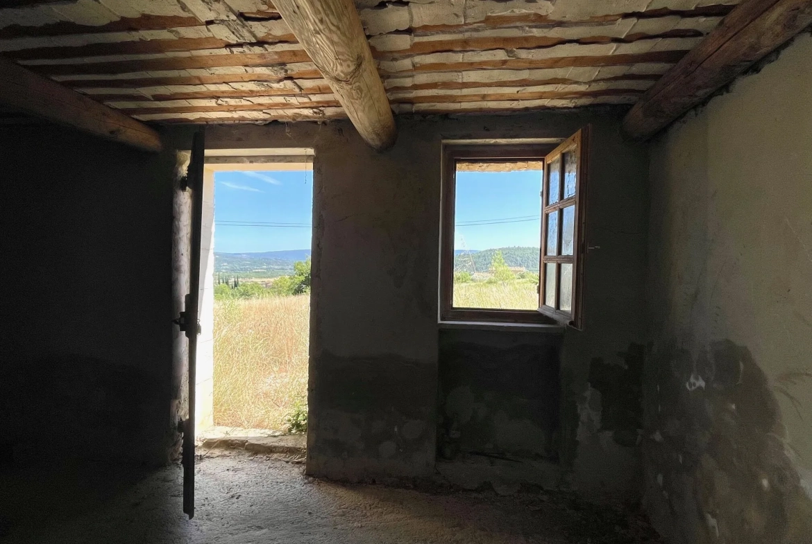 Cabanon provençal authentique de 18 m² à Gordes en zone agricole 