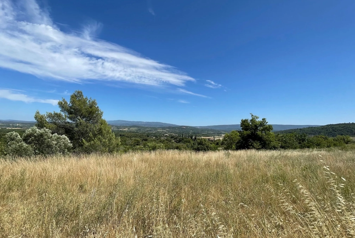 Cabanon provençal authentique de 18 m² à Gordes en zone agricole 