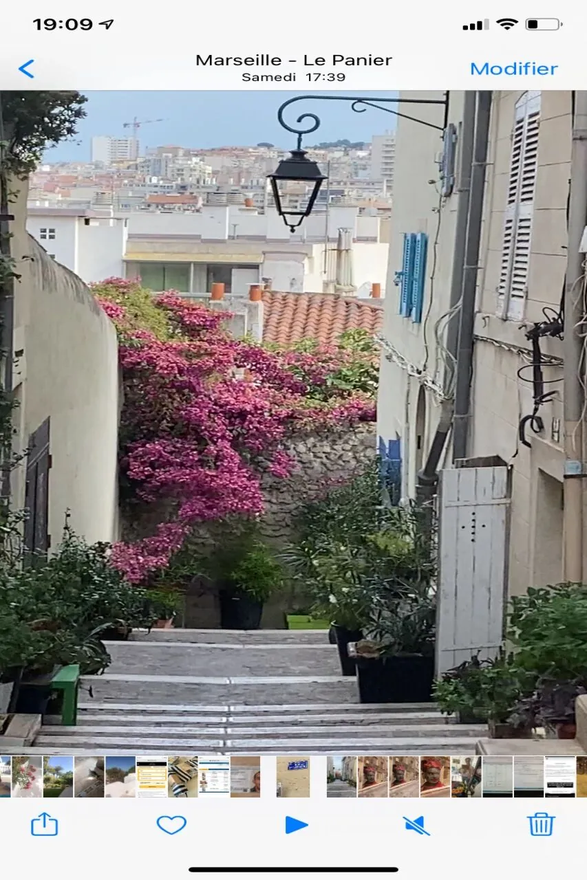 Charmant appartement duplex T3 avec vue mer à Marseille dans le quartier du Panier 