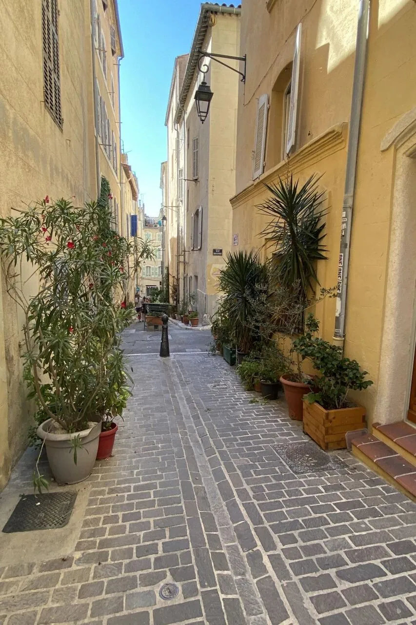 Charmant appartement duplex T3 avec vue mer à Marseille dans le quartier du Panier 