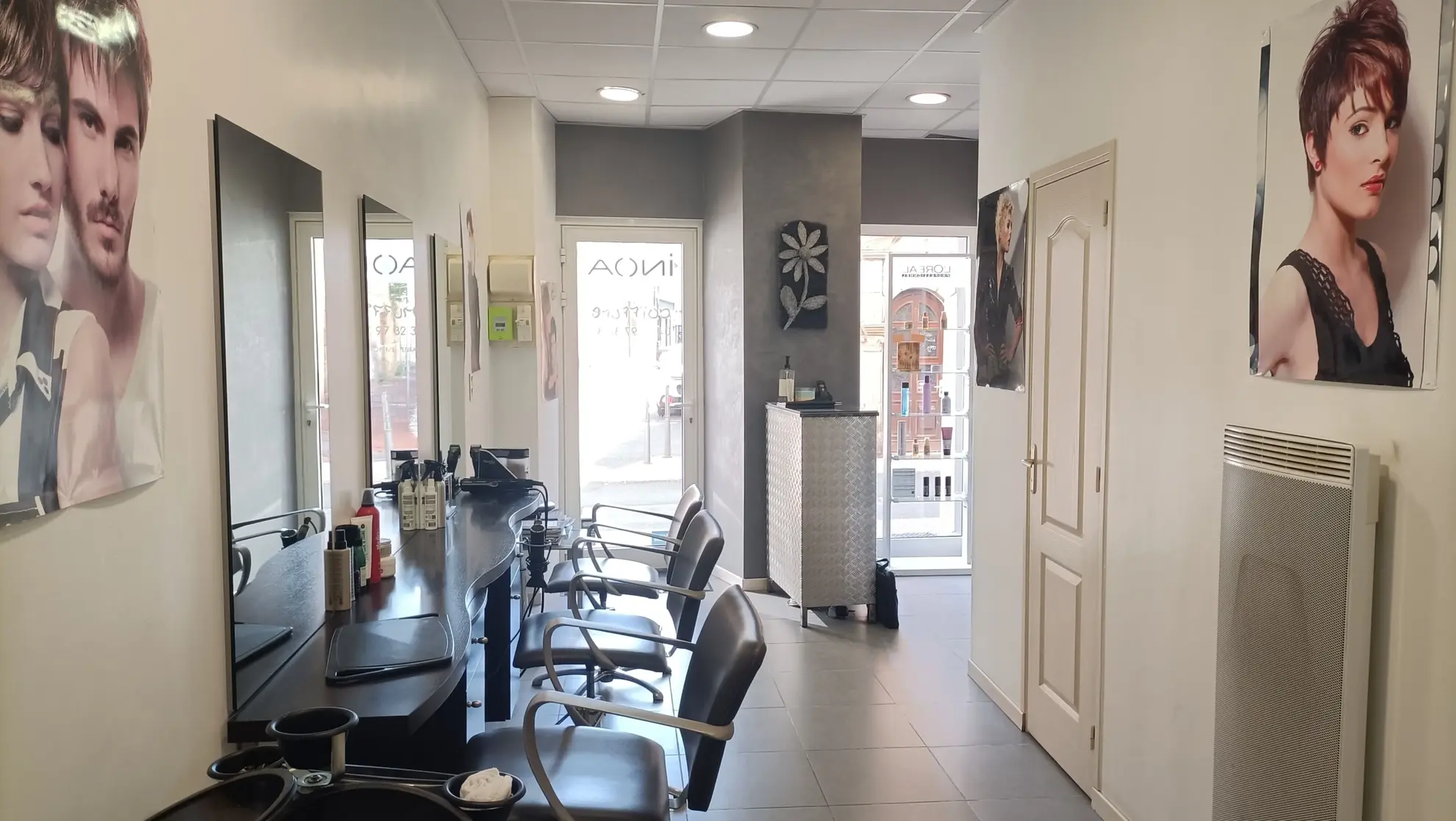 Fonds de commerce salon de coiffure à Montbrison - Centre-ville, 25 m² 