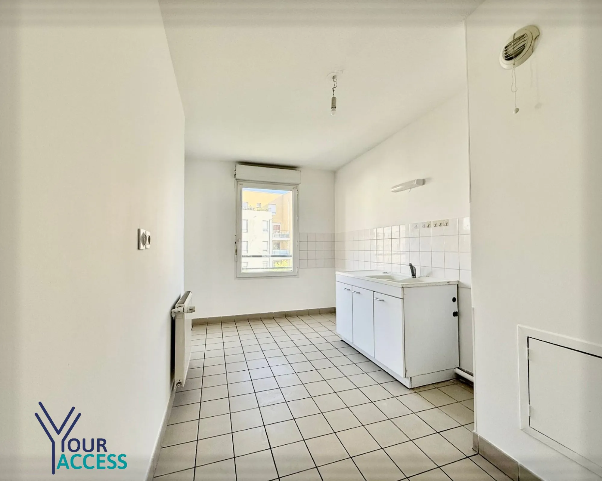 Achat appartement T3 à Vénissieux avec balcon, cave et garage 