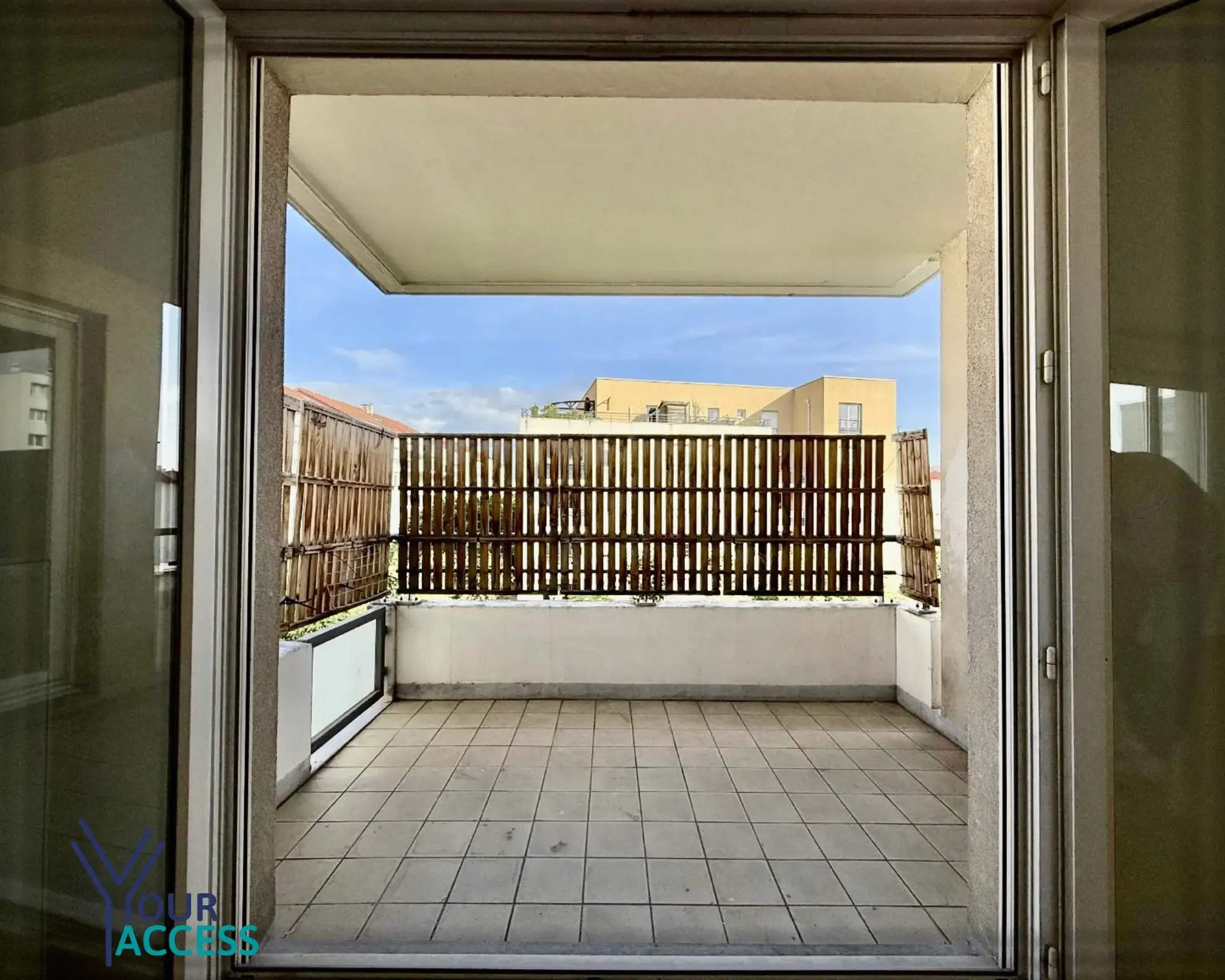 Achat appartement T3 à Vénissieux avec balcon, cave et garage 