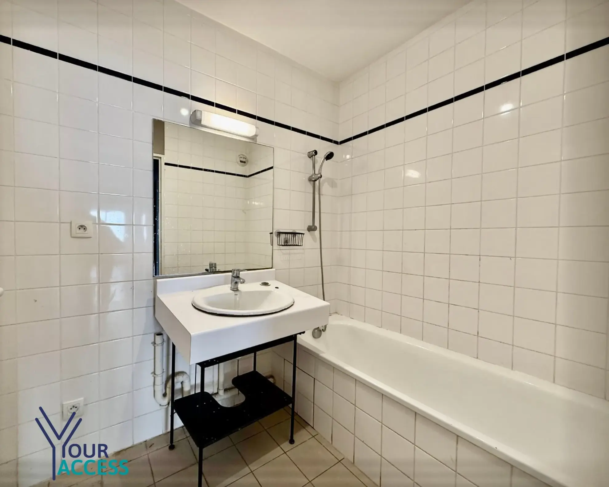 Achat appartement T3 à Vénissieux avec balcon, cave et garage 