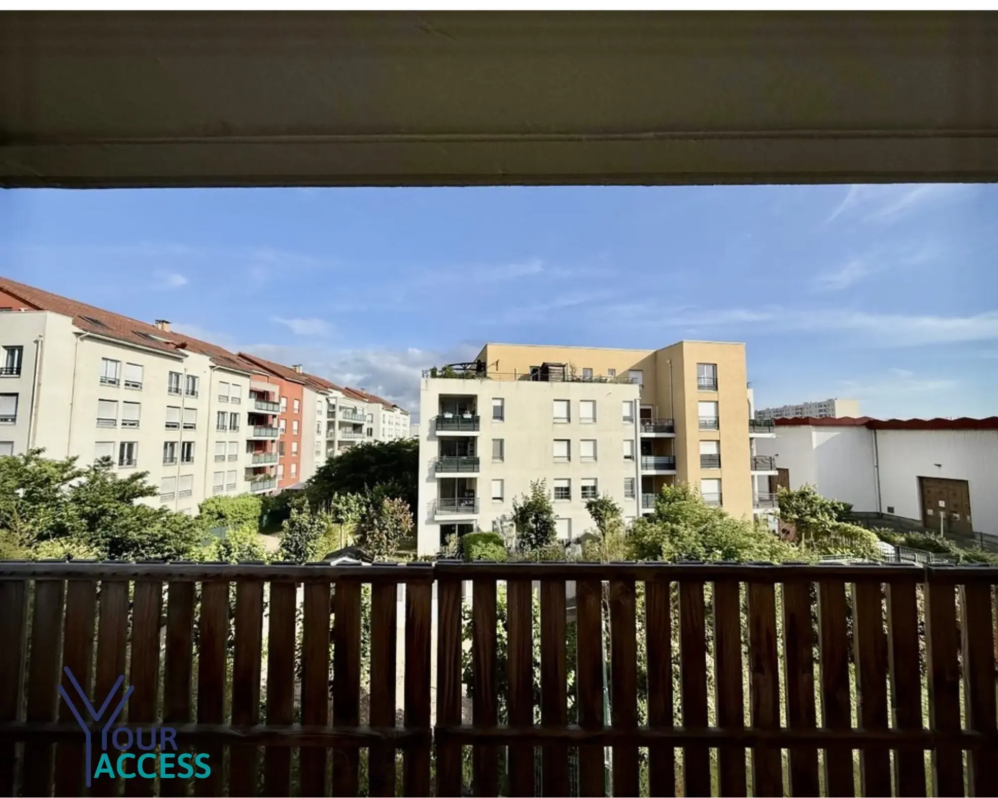 Achat appartement T3 à Vénissieux avec balcon, cave et garage 