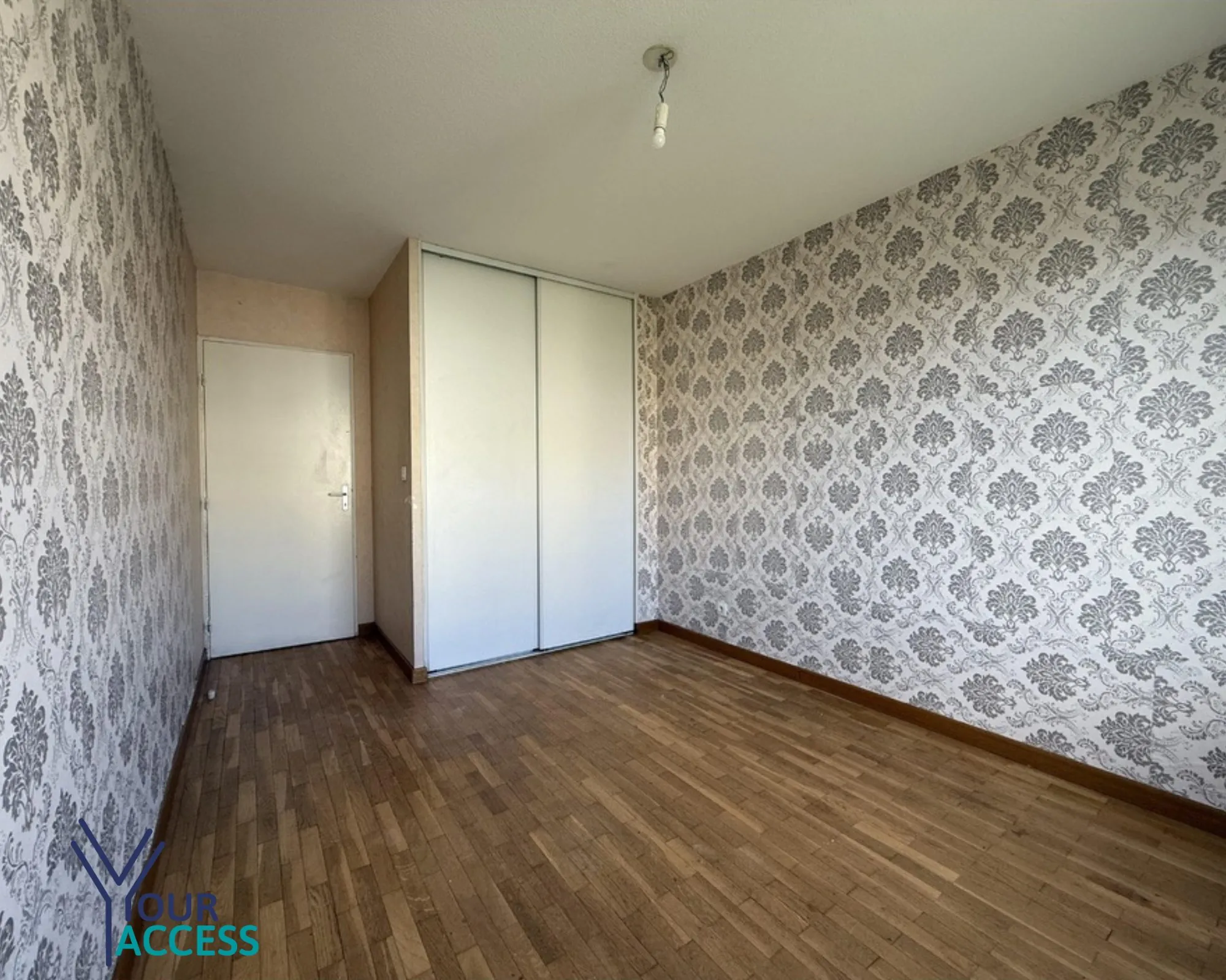 Achat appartement T3 à Vénissieux avec balcon, cave et garage 