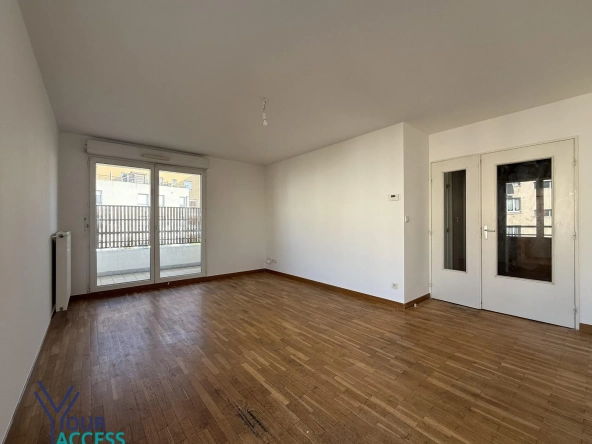 Achat appartement T3 à Vénissieux avec balcon, cave et garage